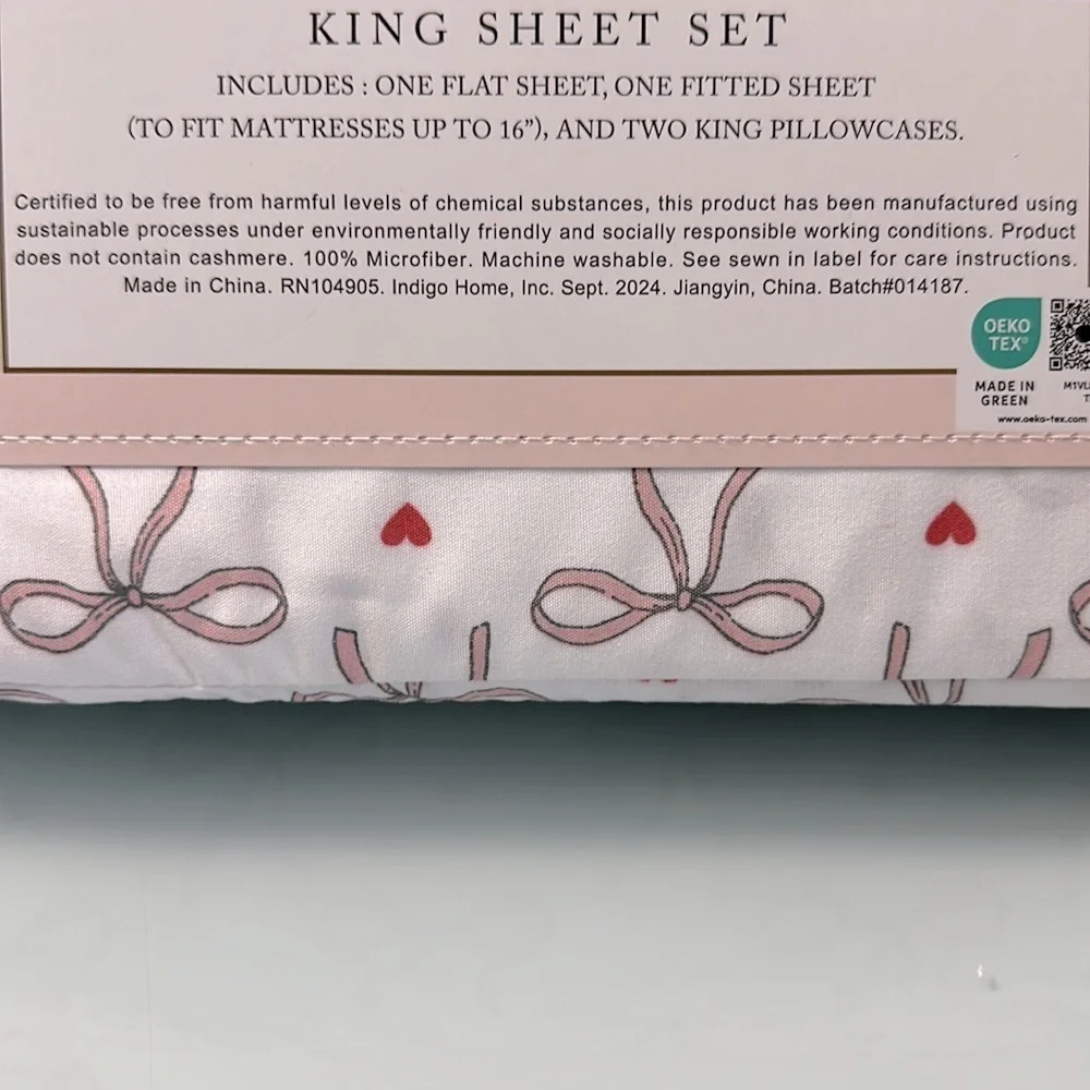 NWT Cupcakes and Cashmere King Sheet Set
